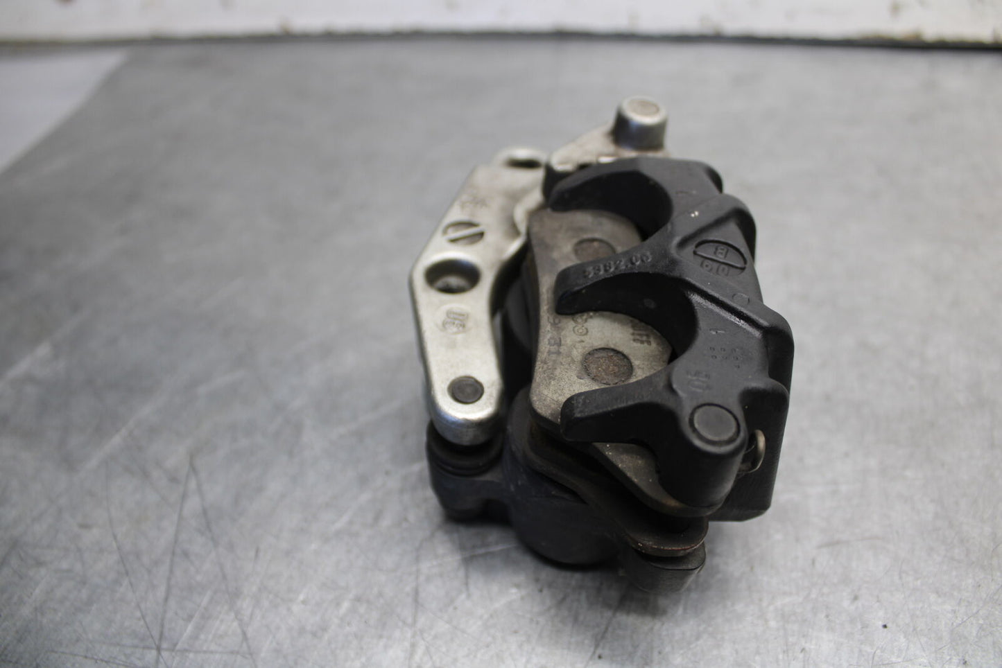 06-07 DUCATI MONSTER 695 RIGHT LEFT FRONT BRAKE CALIPER SET PAIR CALIPERS BB674