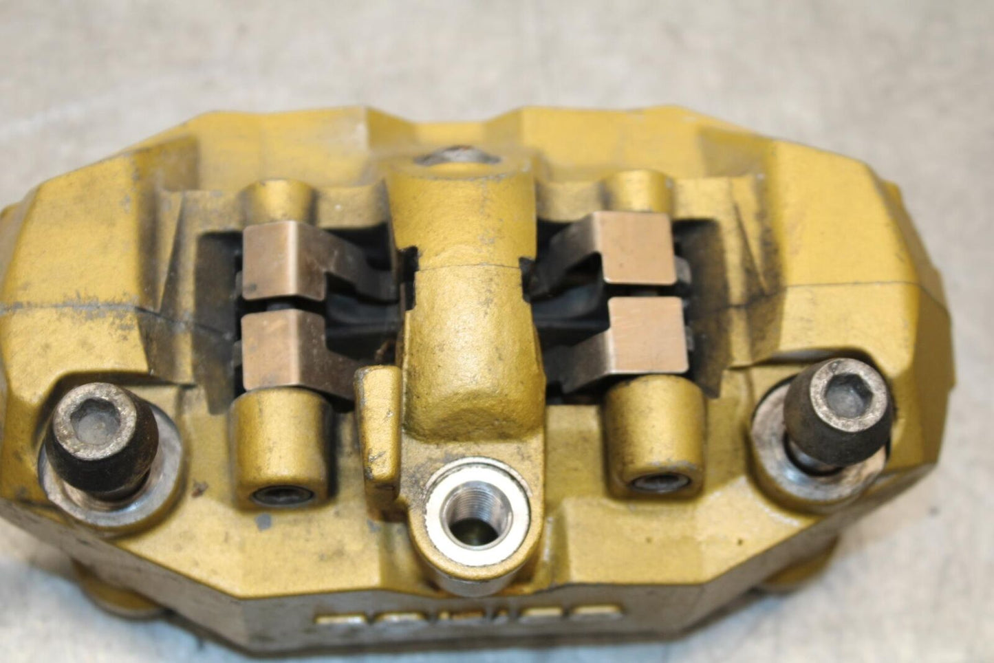 2004 Suzuki GSXR750 RIGHT LEFT FRONT BRAKE CALIPER SET PAIR CALIPERS BB70