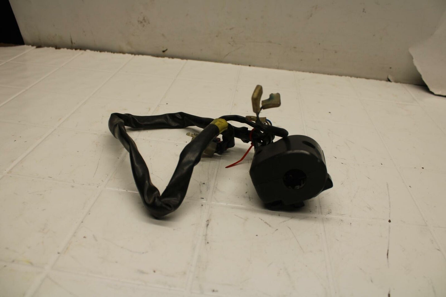 01 YAMAHA YZF R1 LEFT CLIP ON HANDLE HORN SIGNALS SWITCH SWITCHES BB25