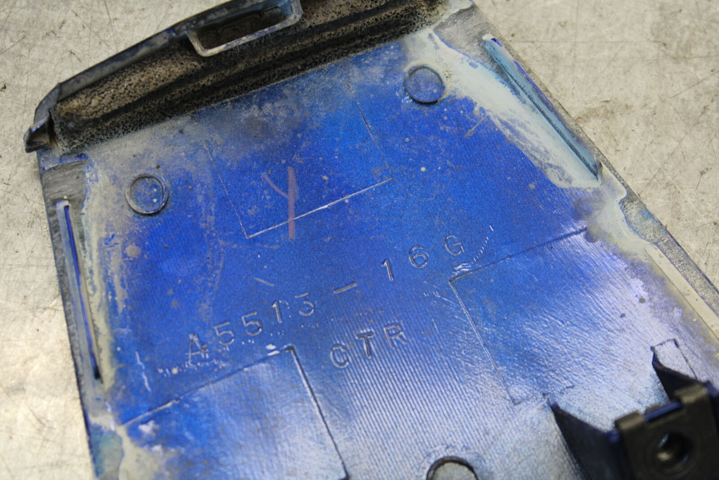 03-07 SUZUKI SV1000S CENTER REAR BACK TAIL FAIRING COVER TRIM COWL BB657