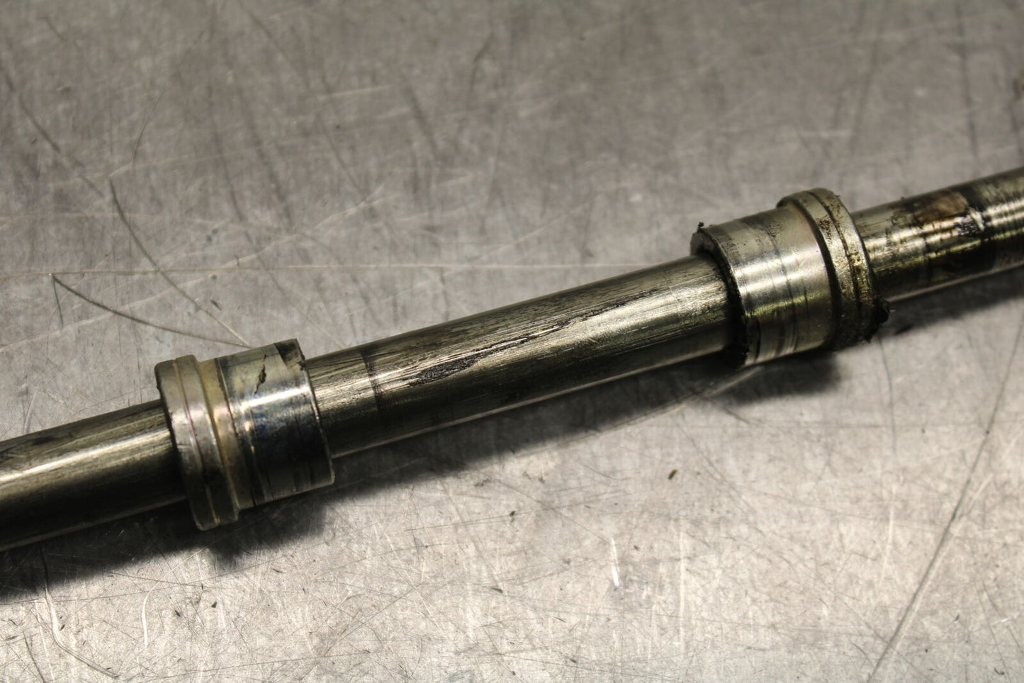 17-24 KTM 390 DUKE REAR AXLE BACK WHEEL RIM PIVOT BOLT AXEL BB734