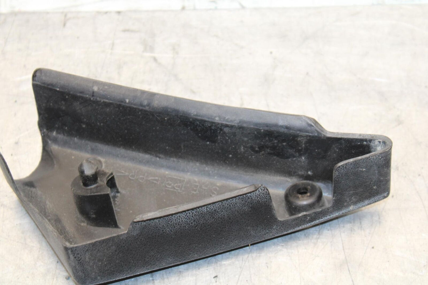 1997 Suzuki Bandit 1200 GSF1200S RIGHT FRAME SIDE COVER COWL PANEL TRIM BB559