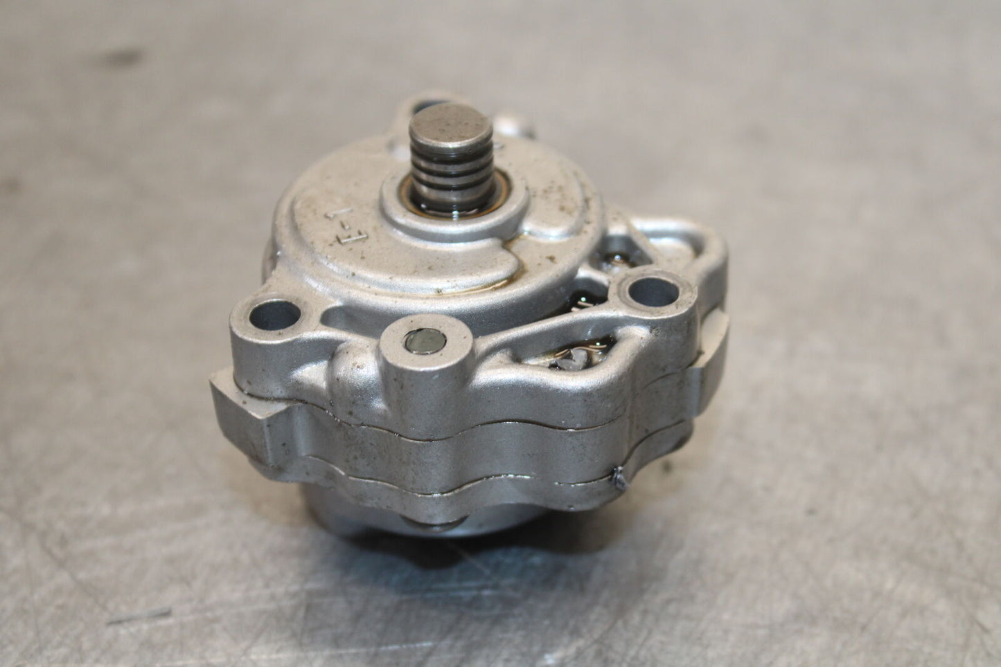 01-05 YAMAHA RAPTOR 660R ENGINE MOTOR OIL PUMP BB695