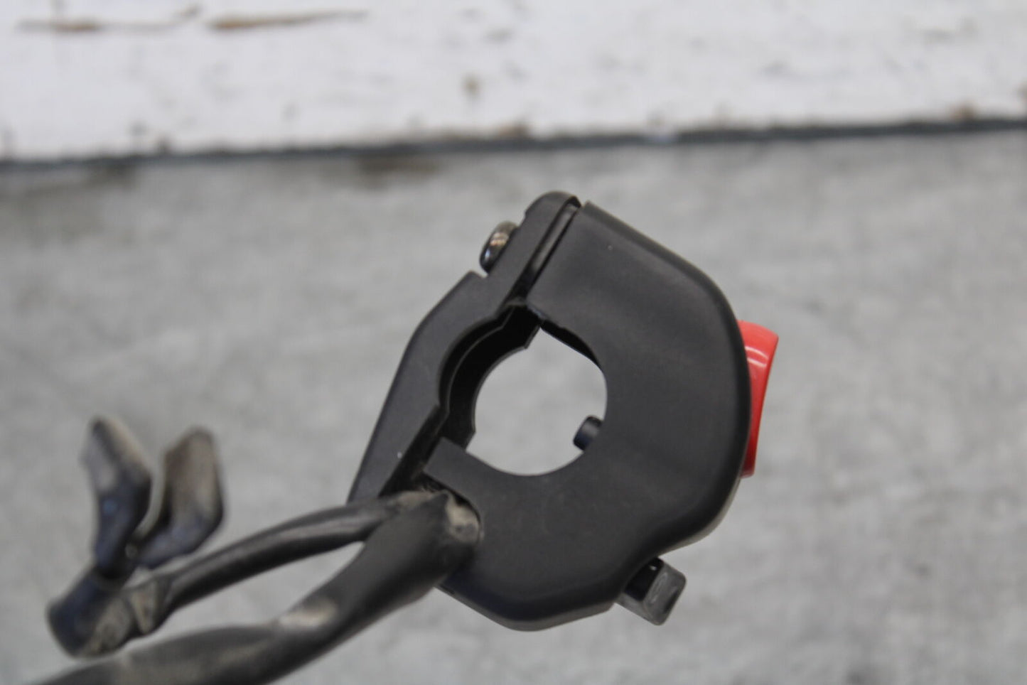 07-08 TRIUMPH DAYTONA 675 RIGHT CLIP ON HANDLE KILL OFF START SWITCHES BB685