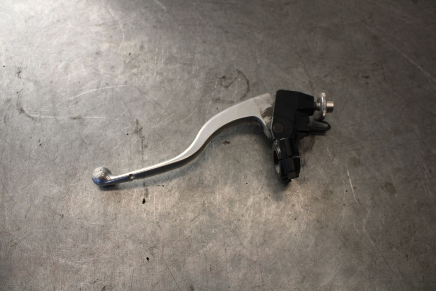 07-08 TRIUMPH DAYTONA 675 CLUTCH PERCH MOUNT WITH LEVER BB685