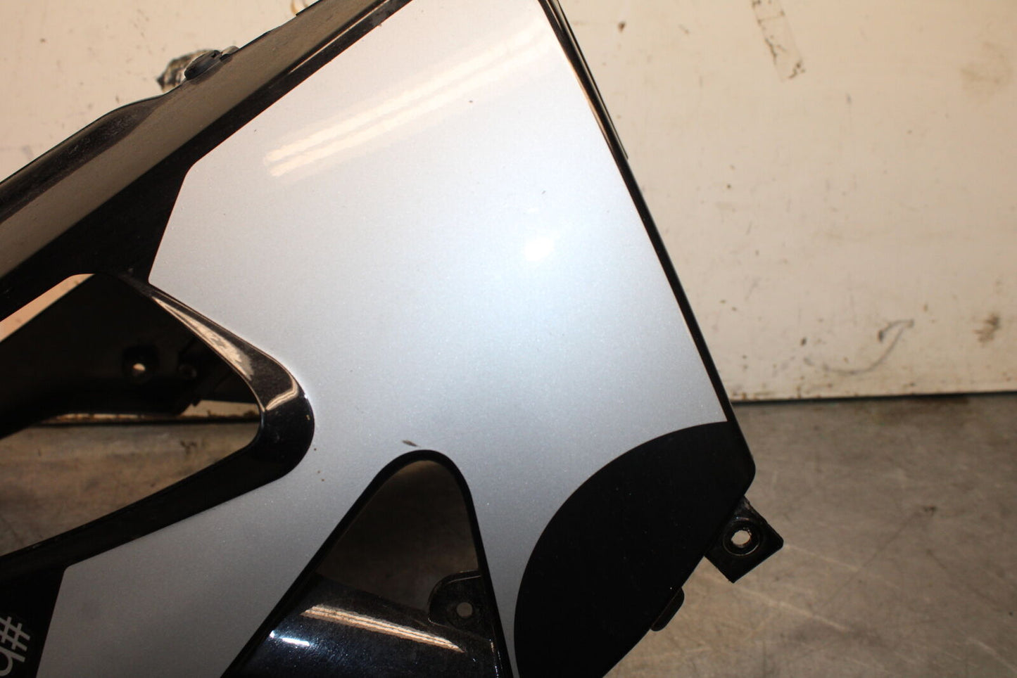 15-19 APRILIA RSV4 RF LOWER BOTTOM BELLY FAIRING COWL BB611