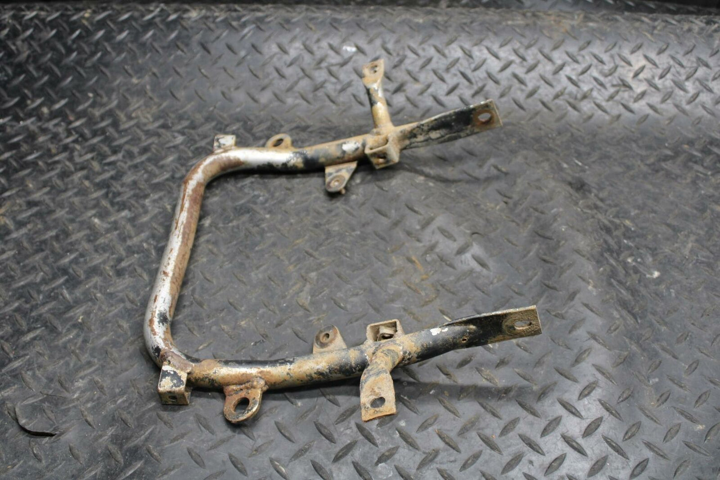 02-06 YAMAHA BANSHEE 350 REAR BACK GRAB BAR HANDLE BB214