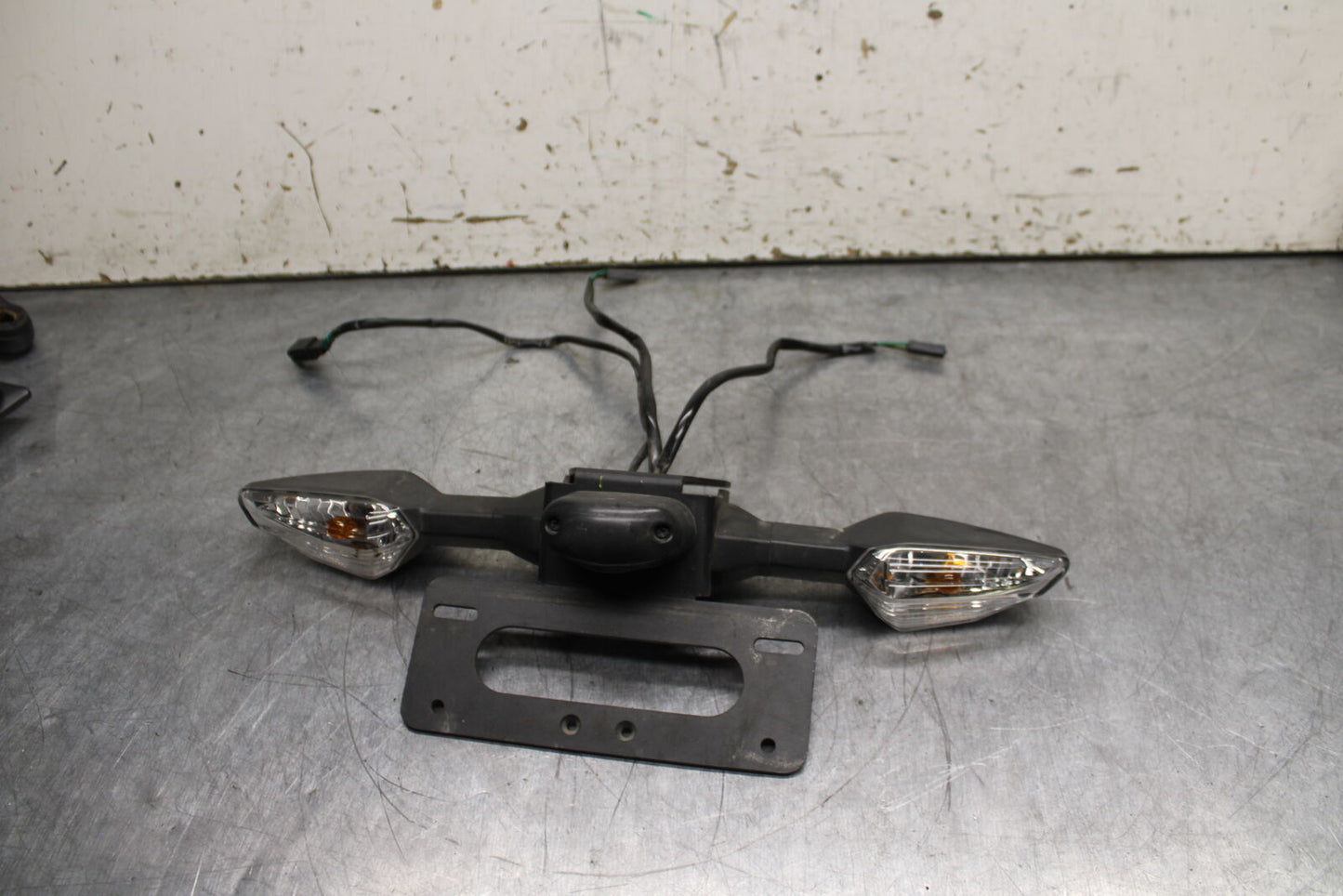 19-22 KAWASAKI Z400 REAR BACK TAIL LIGHT MOUNT BRACKET AND LIGHT BB738