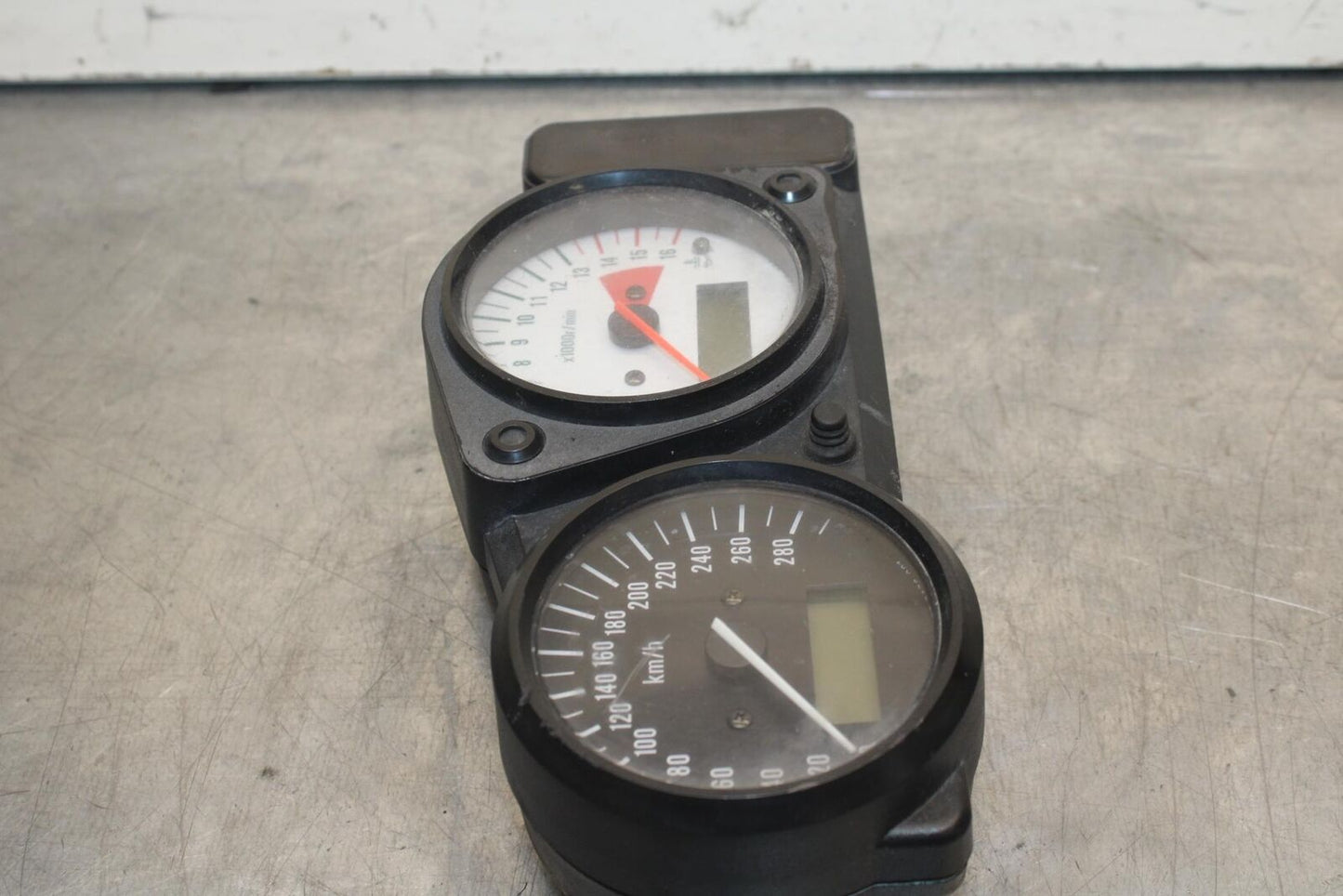 1999 Suzuki GSXR600 SPEEDO TACH GAUGES DISPLAY CLUSTER SPEEDOMETER BB608
