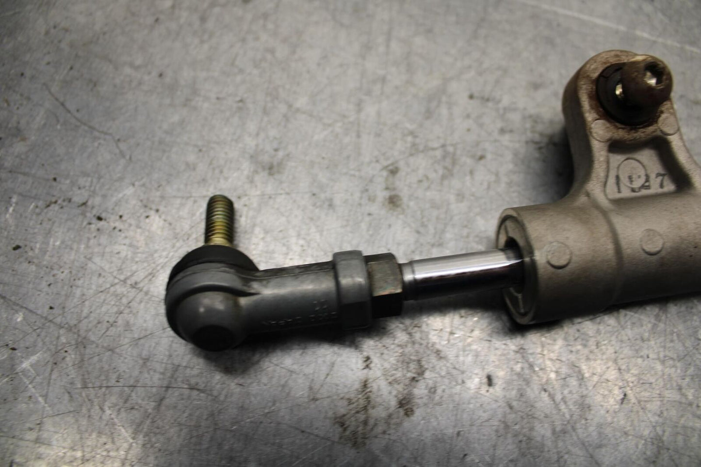 2002 Suzuki GSXR1000 STEERING DAMPER STABILIZER 51750-40F10 BB73
