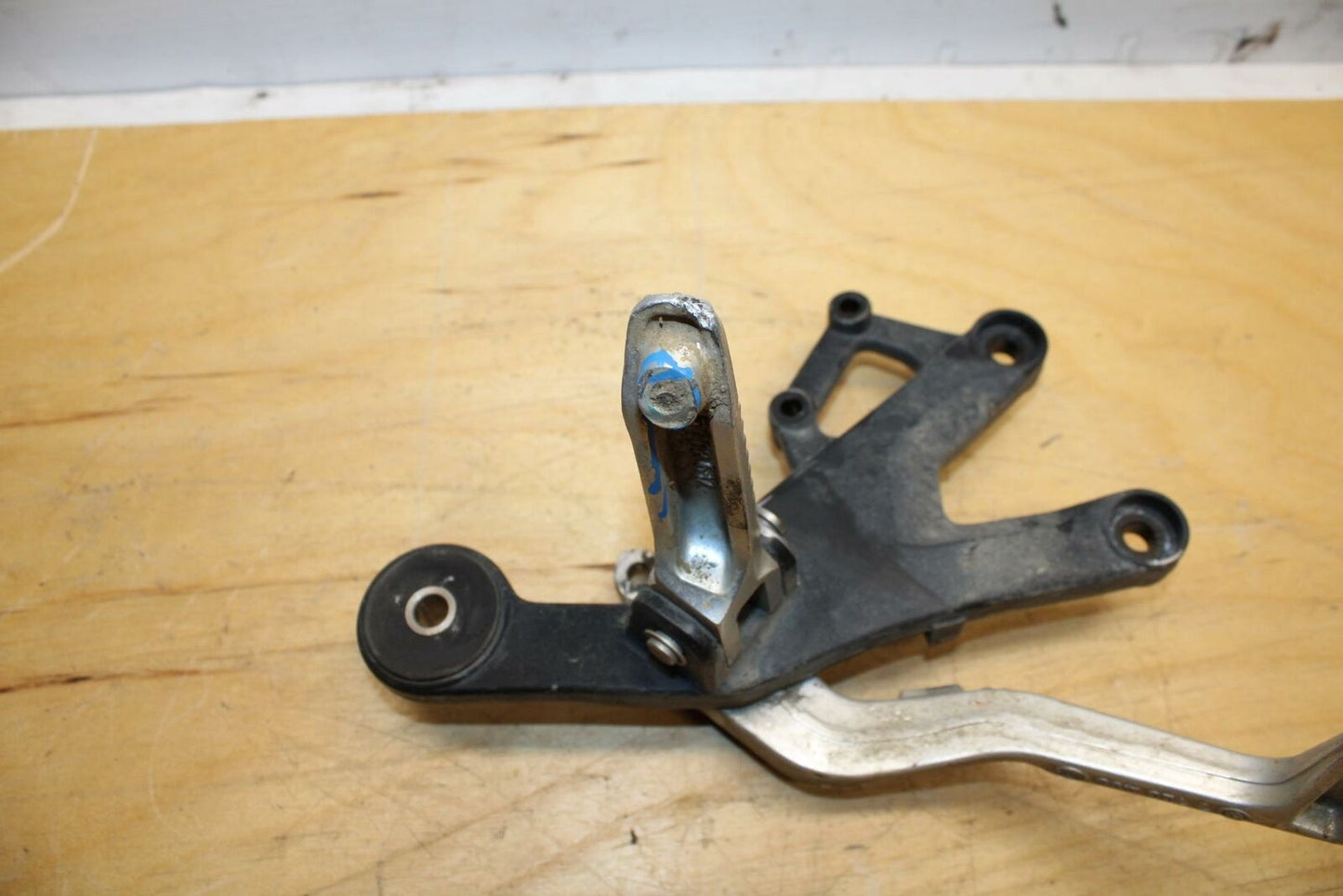 12-14 BMW S1000RR RIGHT REARSET REAR SET DRIVER FOOT PEG BRAKE PEDAL BB317