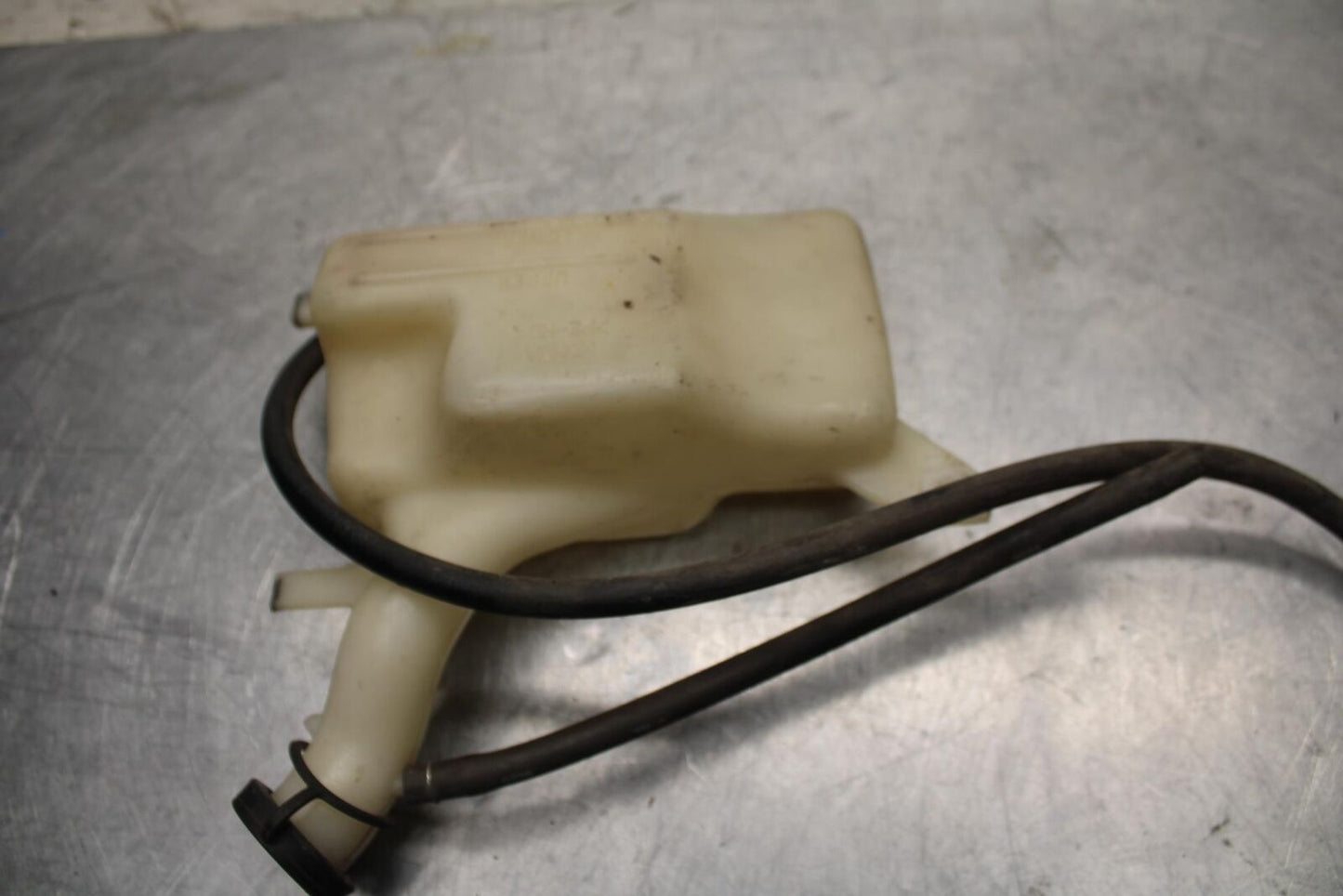 1996 Honda CBR900RR COOLANT WATER TANK RESERVOIR BOTTLE BB09