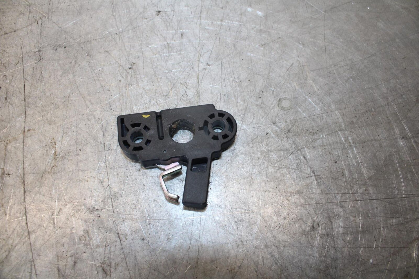 22-23 HUSQVARNA SVARTPILEN 401 REAR PASSENGER SEAT LATCH LOCK ASSEMBLY BB541