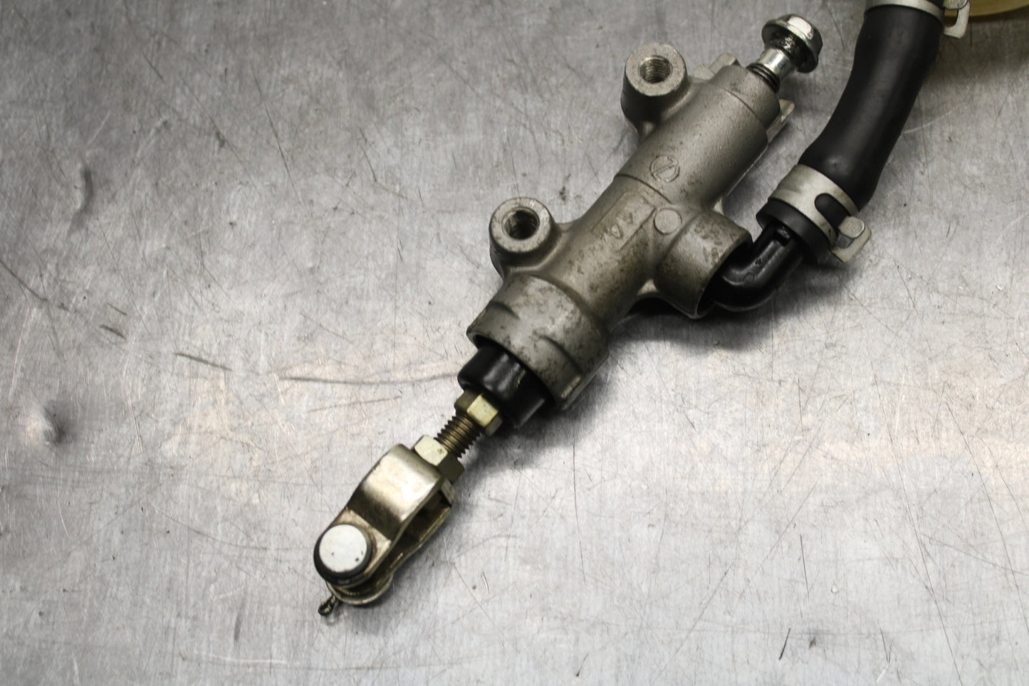 03-08 KAWASAKI VULCAN 1600 REAR BACK BRAKE MASTER CYLINDER W RESERVOIR BB123