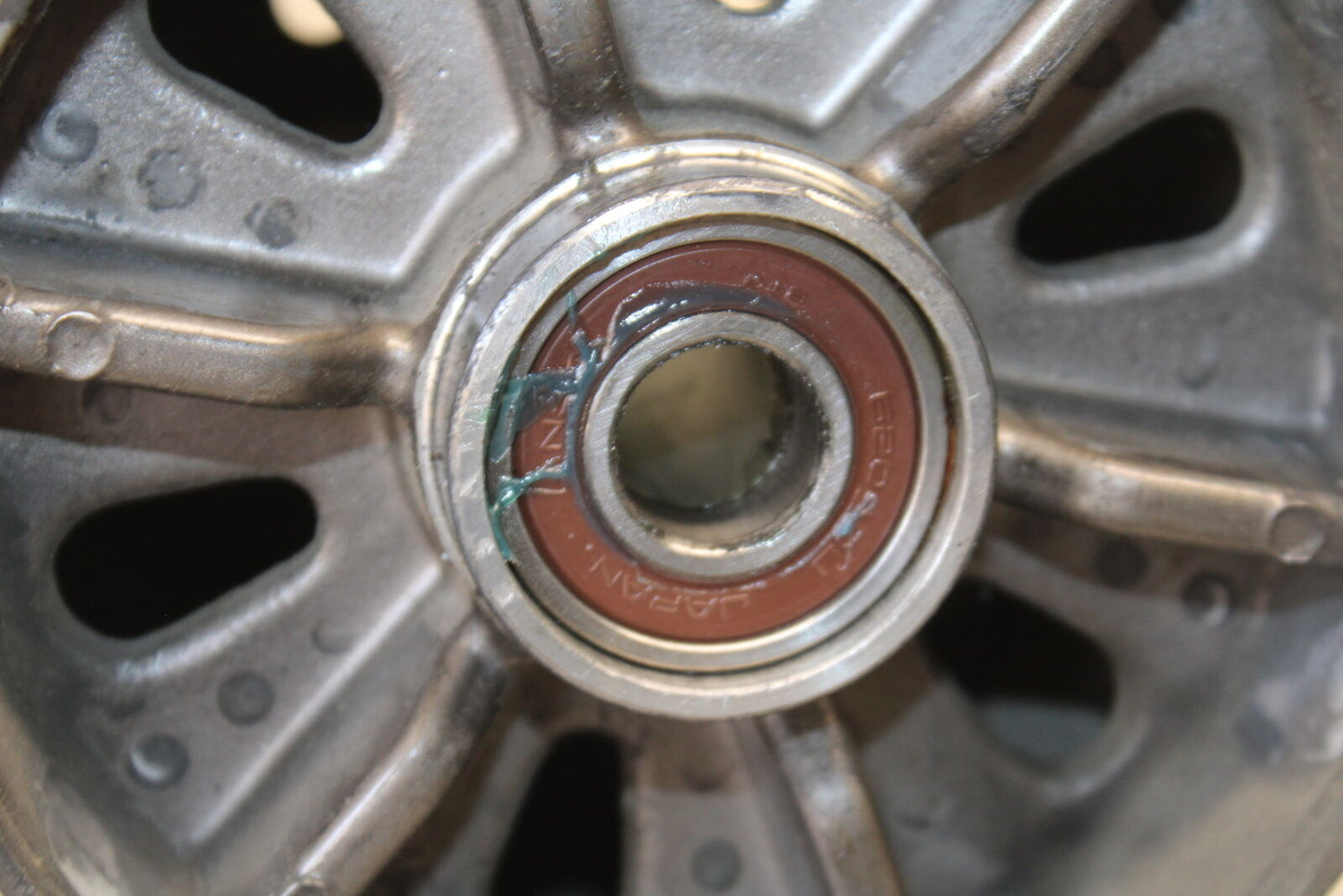 07-08 TRIUMPH DAYTONA 675 REAR WHEEL BACK RIM BB685