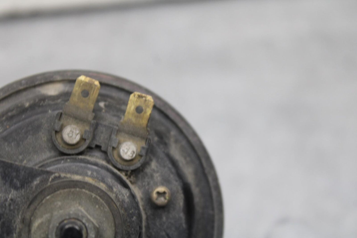 93-07 YAMAHA VMAX 1200 HORN SIGNAL BB634