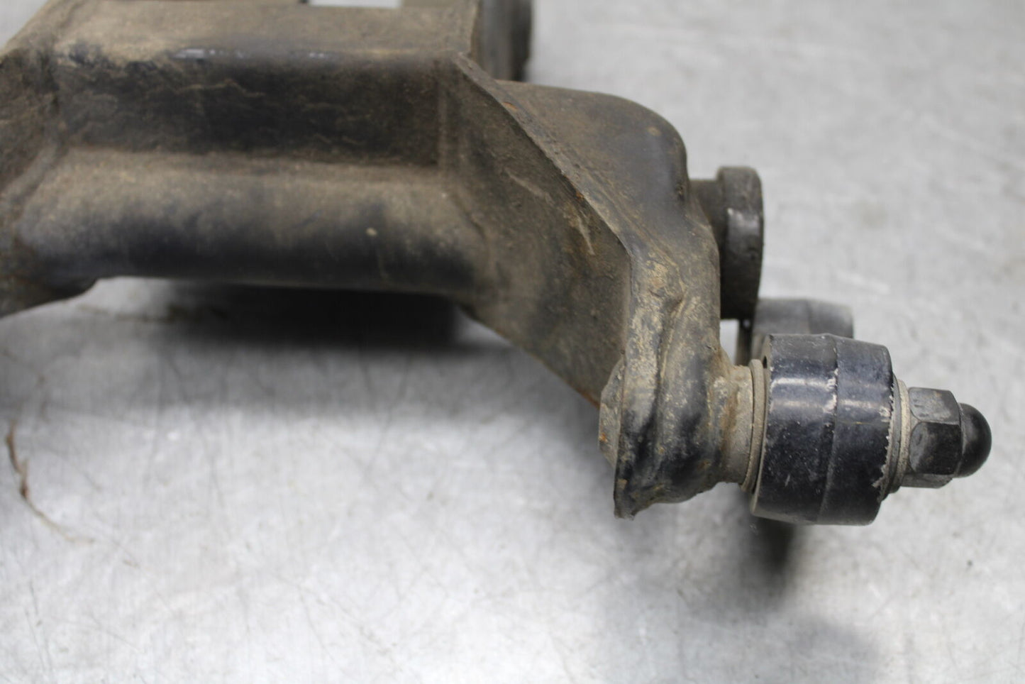85-86 SUZUKI MADURA 1200 REAR BACK SHOCK ABSORBER MOUNT BB691