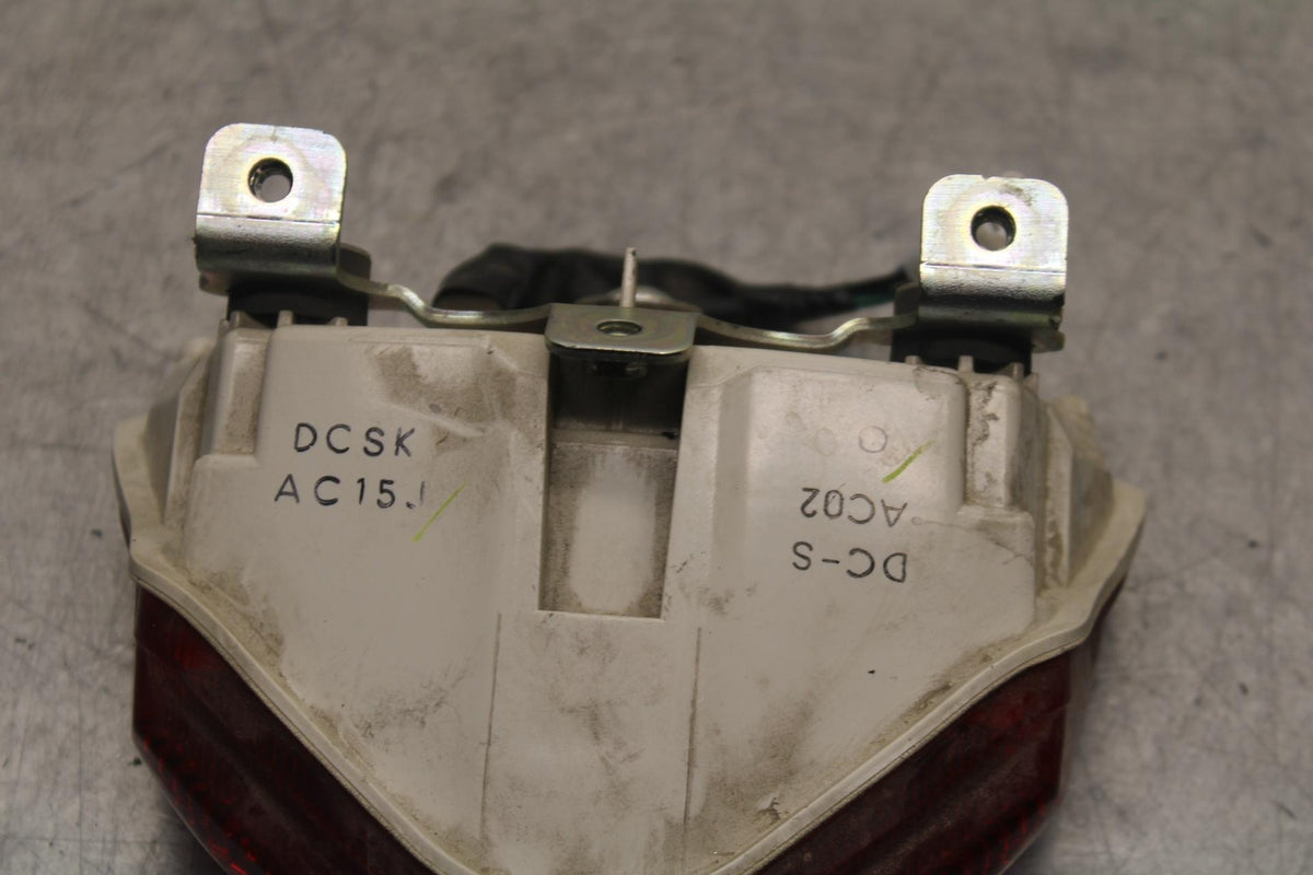 2011 Suzuki GSXR600 REAR TAIL TAILLIGHT BACK BRAKE LIGHT BB602