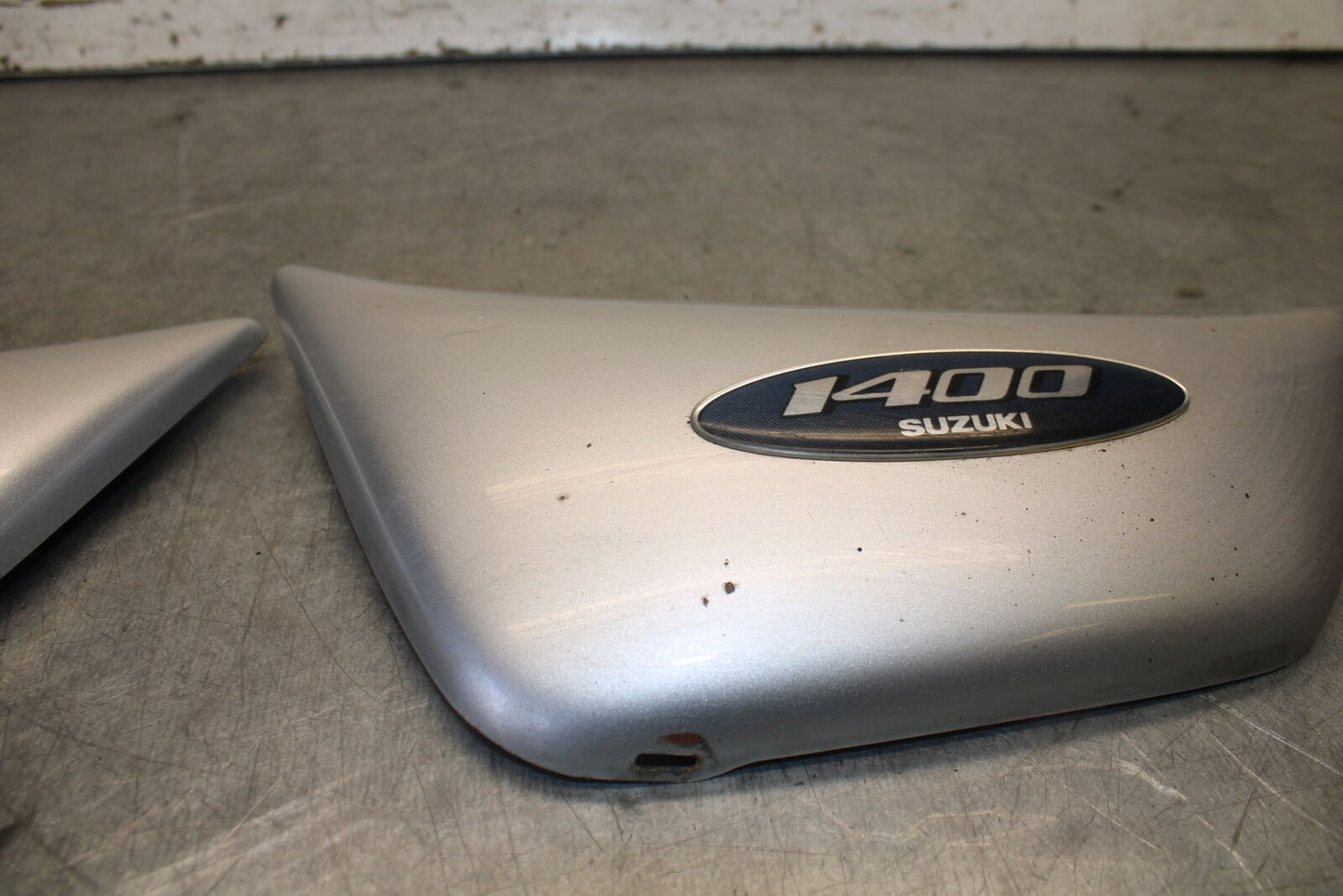 87-03 SUZUKI INTRUDER 1400 VS1400GLP SIDE COVER PANEL COWL FAIRING BB702