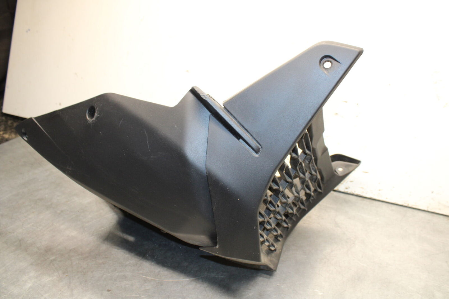 21-24 APRILIA TUONO 660 FACTORY LOWER BOTTOM BELLY FAIRING COWL BB733