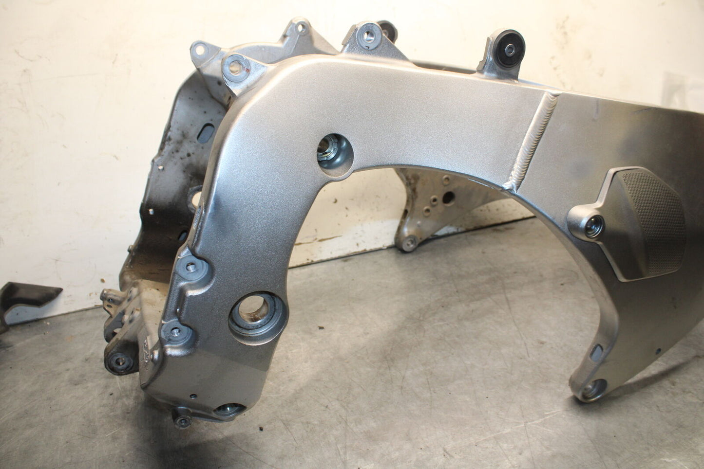17-21 HONDA CBR1000RR SP FRAME CHASSIS SALVAGE BB681