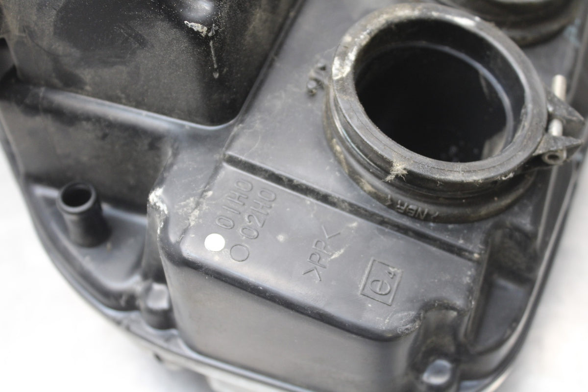 06-07 SUZUKI GSXR600 AIRBOX AIR INTAKE FILTER BOX BB836