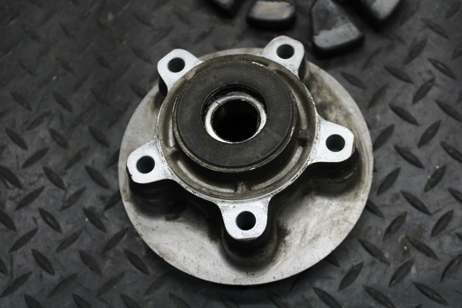 03 SUZUKI SV650S REAR HUB W SHOCK DAMPERS CUSH ABSORBERS BB219