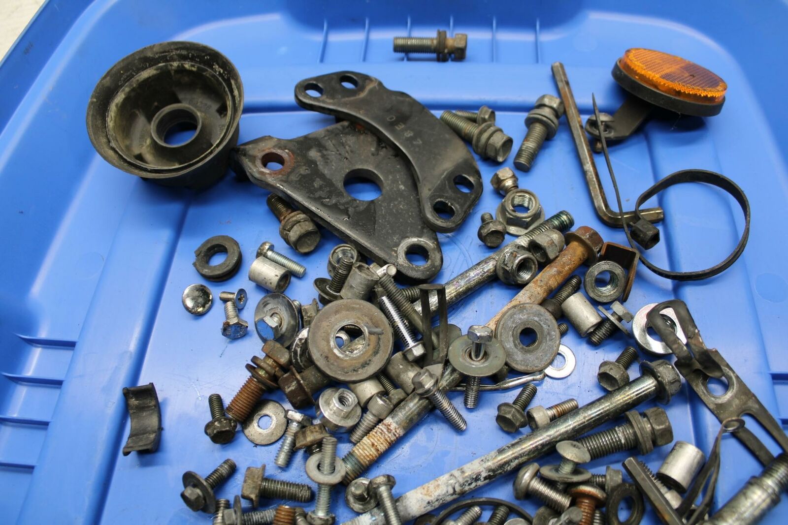 00-04 SUZUKI MARAUDER 800 VZ800 ENGINE MOUNTING BOLTS HARDWARE LEFTOVER BB305