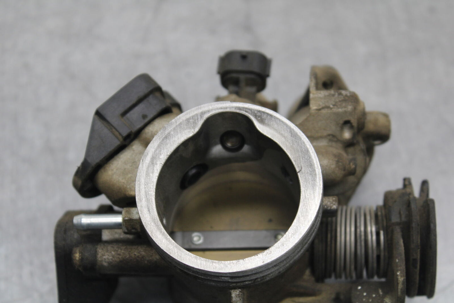 13-16 KTM 390 DUKE MAIN FUEL INJECTORS / THROTTLE BODIES BB748