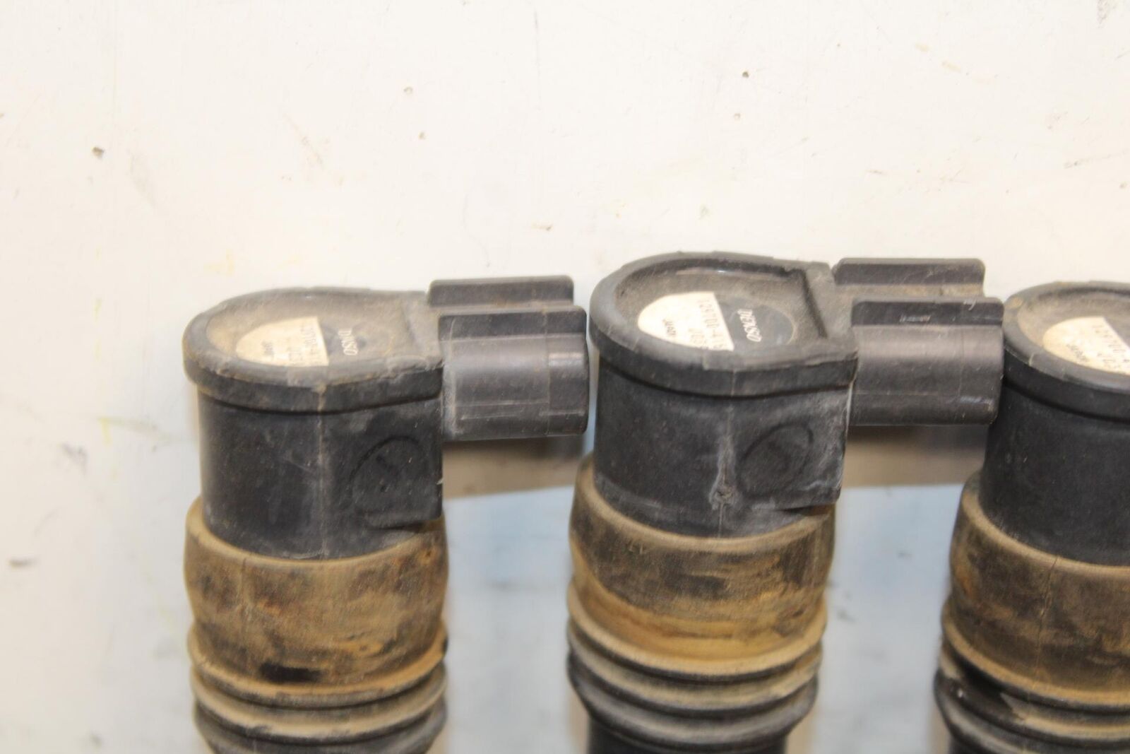 01 SUZUKI GSXR1000 IGNITION  COIL  PLUG CAPS 33410-35F00 33410-35F10 BB100 #B