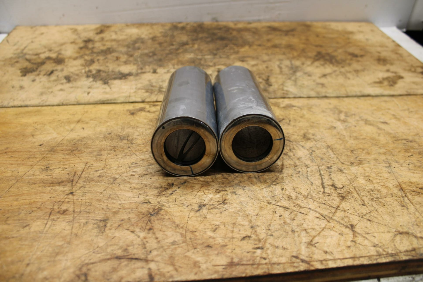 05-08 KAWASAKI VULCAN 1500 VN1500N CLASSIC FRONT FORK LOWER COVERS GUARDS BB343