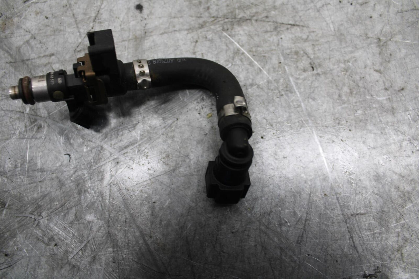 22-23 HUSQVARNA VITPILEN 401 FUEL INJECTOR BB541