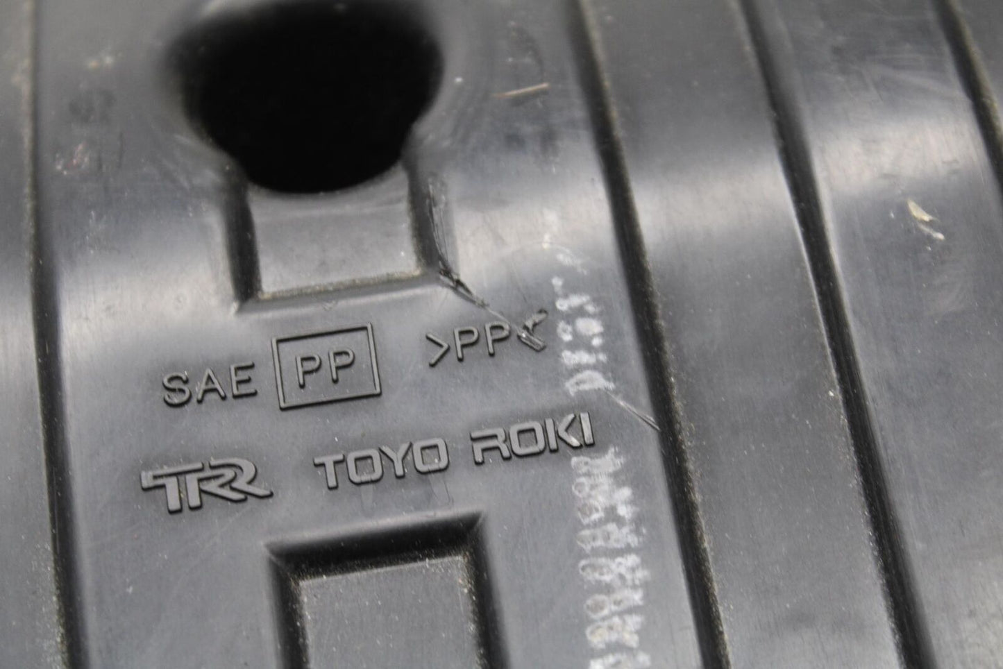 01-03 SUZUKI GSXR600 AIRBOX AIR INTAKE FILTER BOX 13700-39F00 BB639