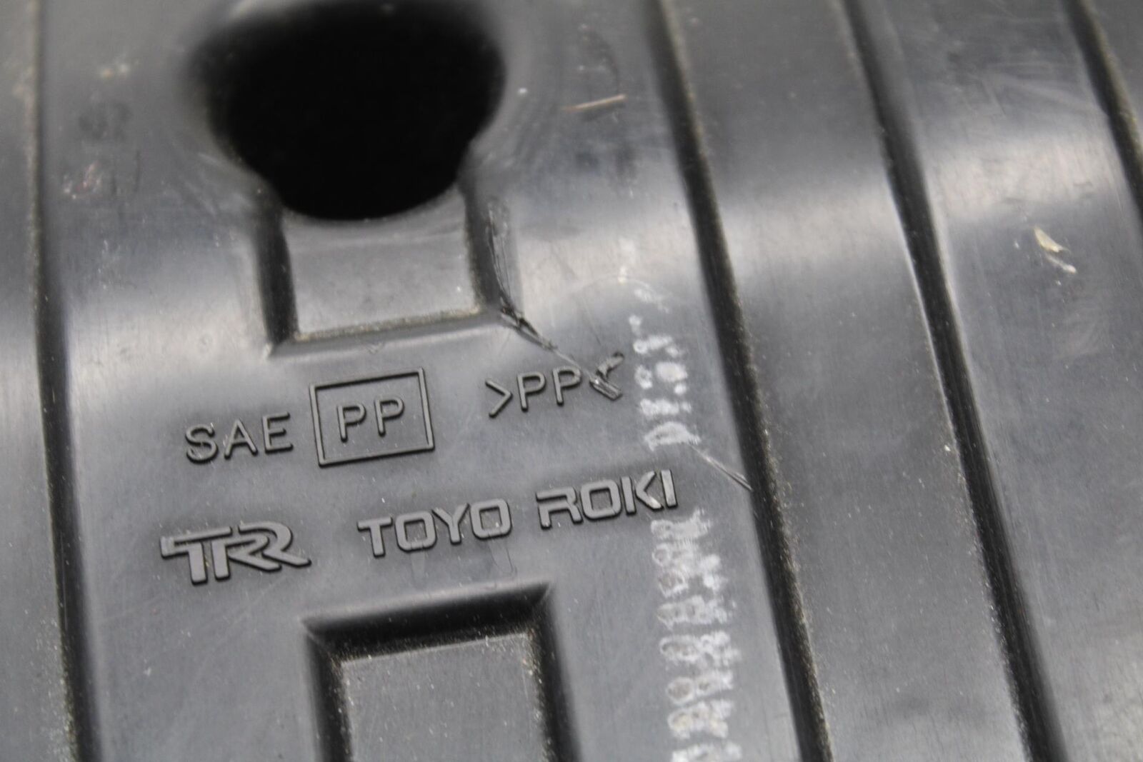 01-03 SUZUKI GSXR600 AIRBOX AIR INTAKE FILTER BOX 13700-39F00 BB639