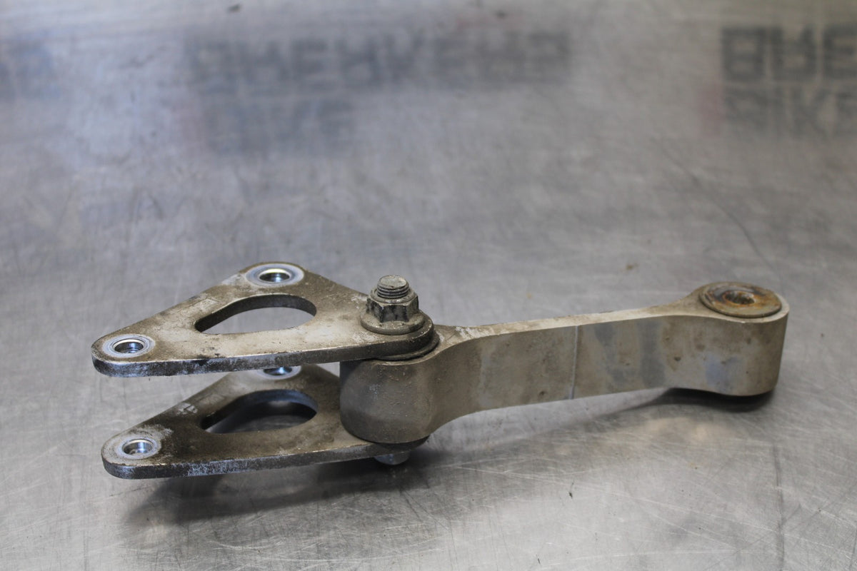 18 SUZUKI GSXR750 REAR DOGBONE SHOCK LINKAGE LINK BB891