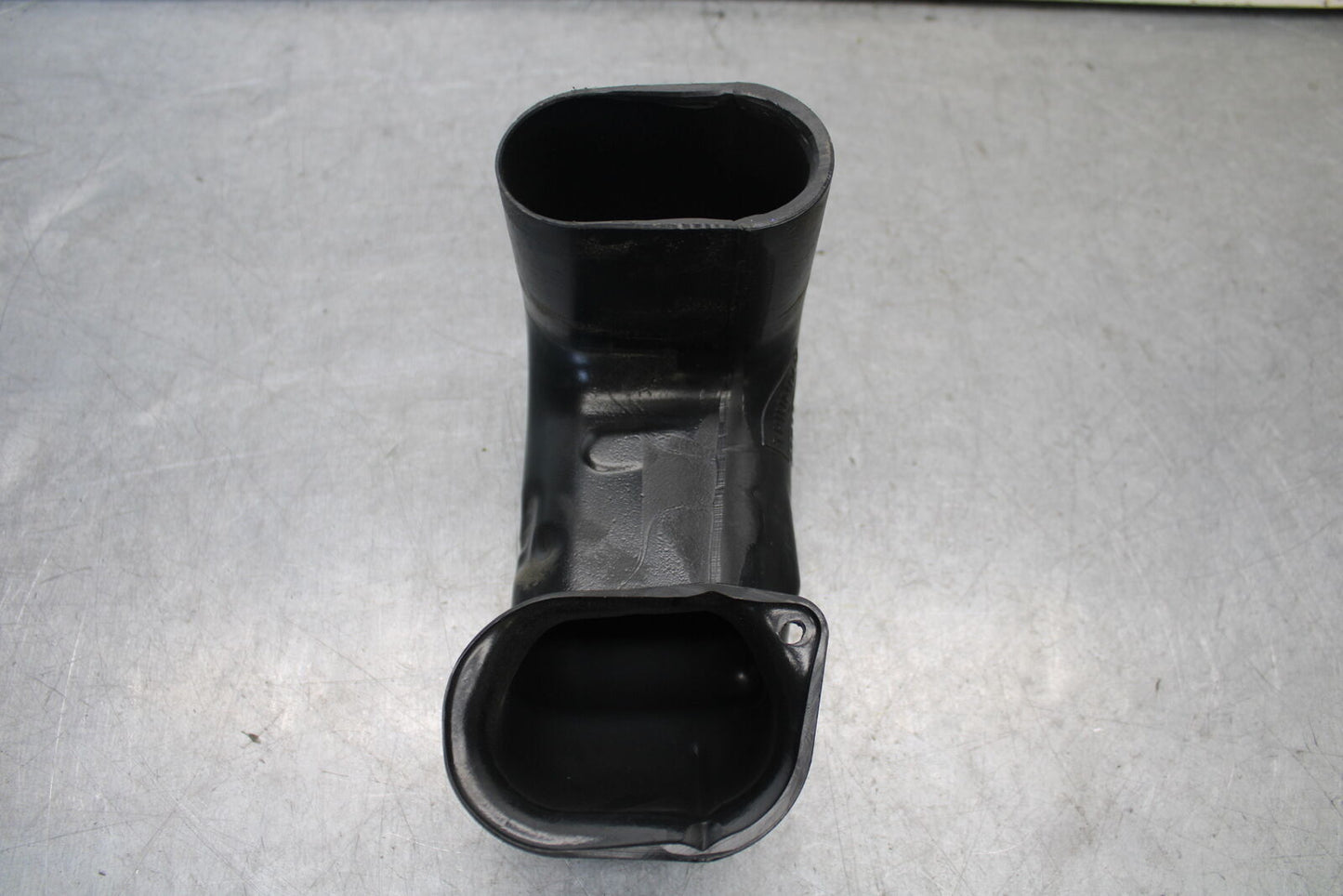 19-21 TRIUMPH SPEED TWIN 1200 AIRBOX DUCT AIR INTAKE DUCT BB653