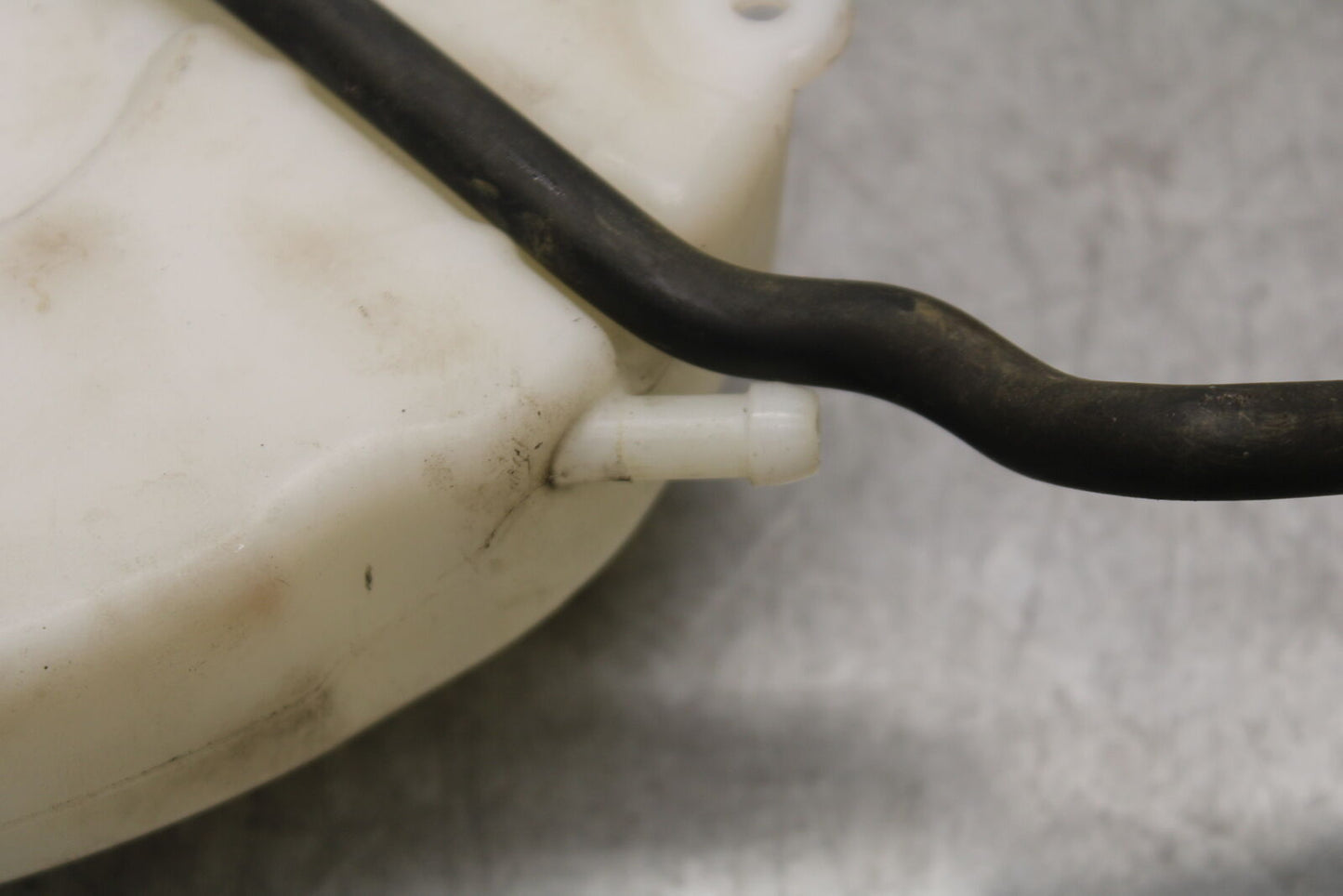 19-21 TRIUMPH SPEED TWIN 1200 COOLANT WATER TANK RESERVOIR BOTTLE T2101175 BB653