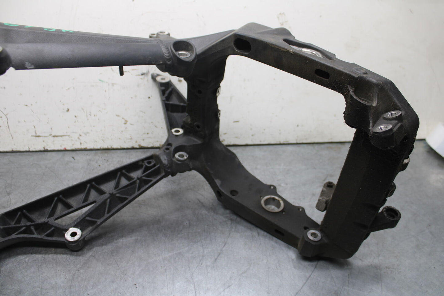 07-08 TRIUMPH DAYTONA 675 FRAME CHASSIS BB685