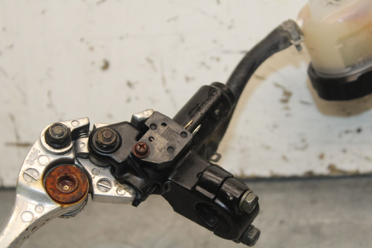 96-07 YAMAHA YZF600R FRONT BRAKE MASTER CYLINDER w/ LEVER BB746