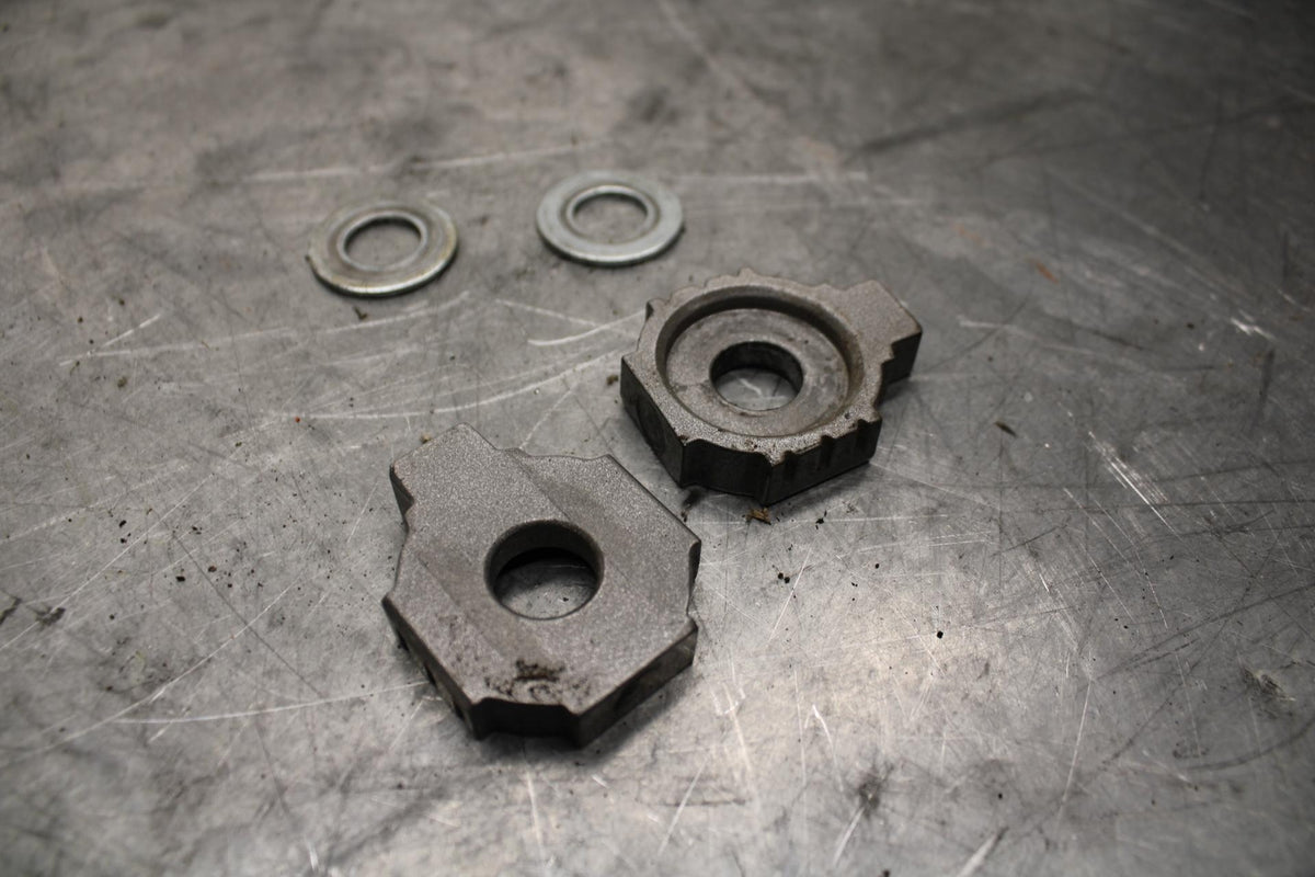 18 KTM RC 390 SWINGARM CHAIN TENSIONER ADJUSTMENT BRACKETS BB442