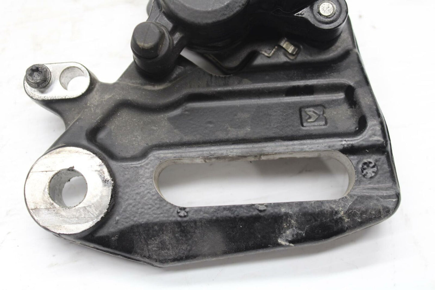 18-20 HUSQVARNA VITPILEN 401 REAR BACK BRAKE CALIPER W MOUNT BRACKET BB248