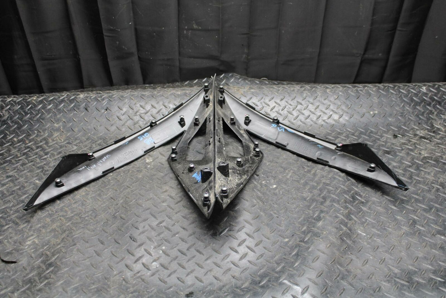 17 KAWASAKI NINJA 300 LEFT RIGHT MID UPPER SIDE FAIRING COWL PLASTIC SET BB215