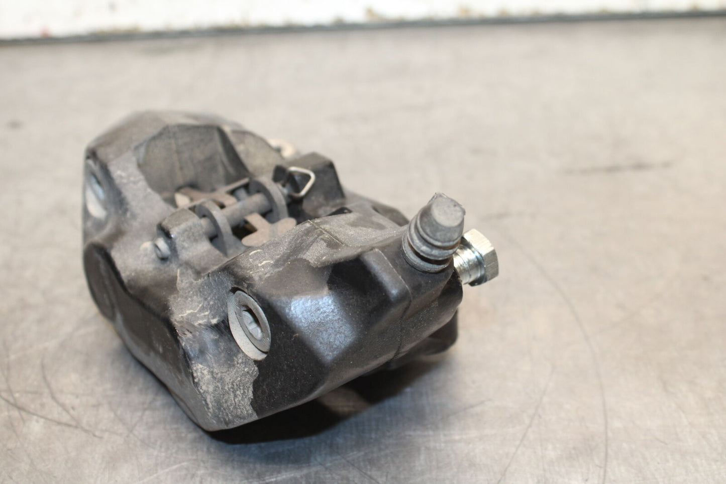 13-16 KTM 390 DUKE LEFT FRONT BRAKE CALIPER BB748