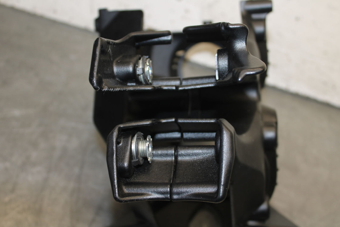 03-06 DUCATI 999 FRONT HEADLIGHT BRACKET BB705