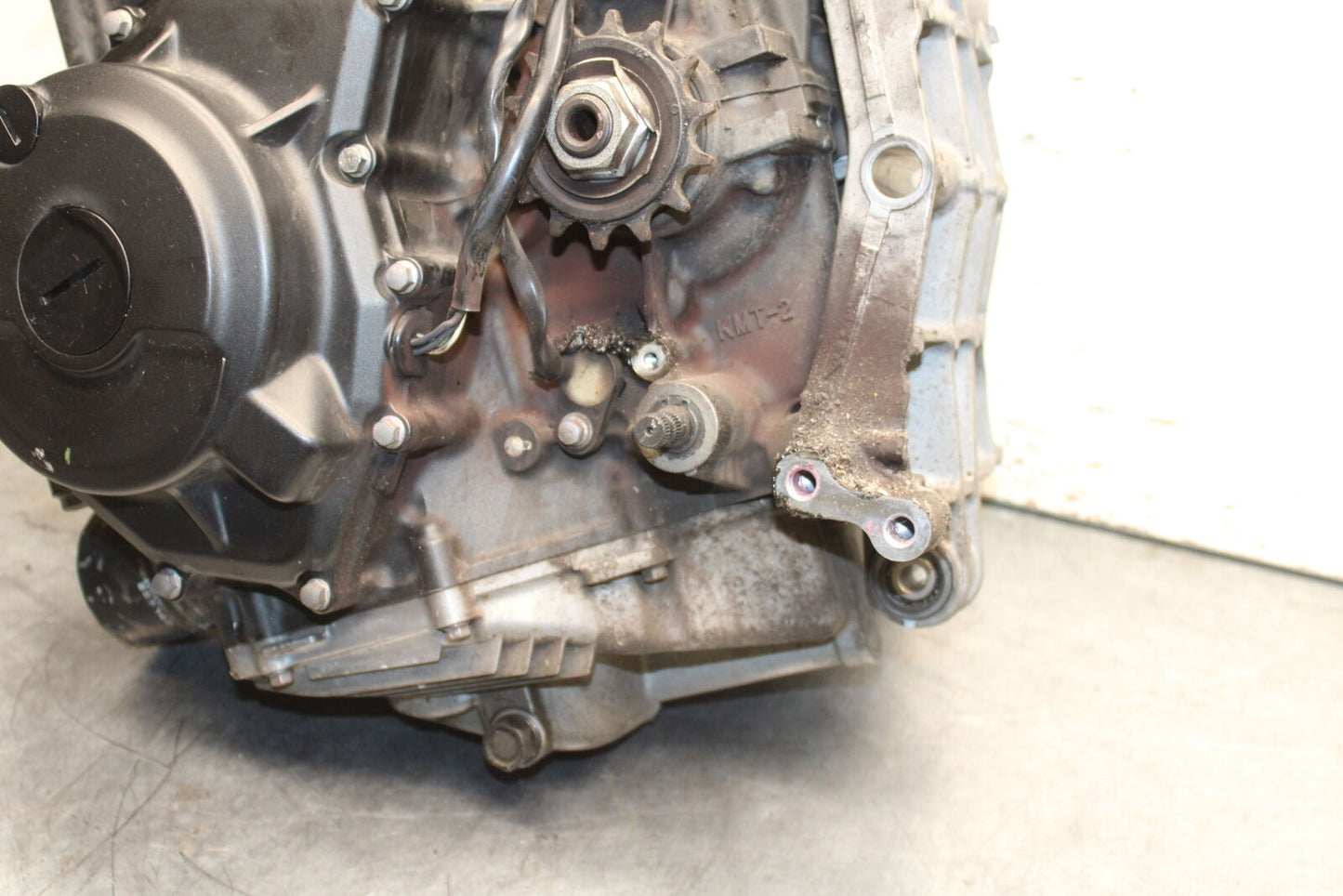19-22 KAWASAKI Z400 ENGINE MOTOR BB738