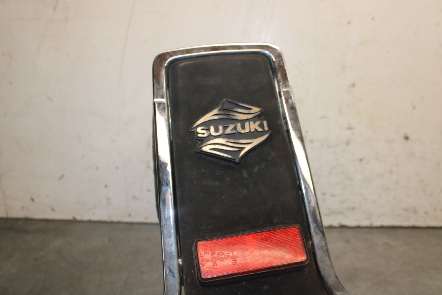 87-03 SUZUKI INTRUDER 1400 VS1400GLP BACK REST SISSY BAR BB702