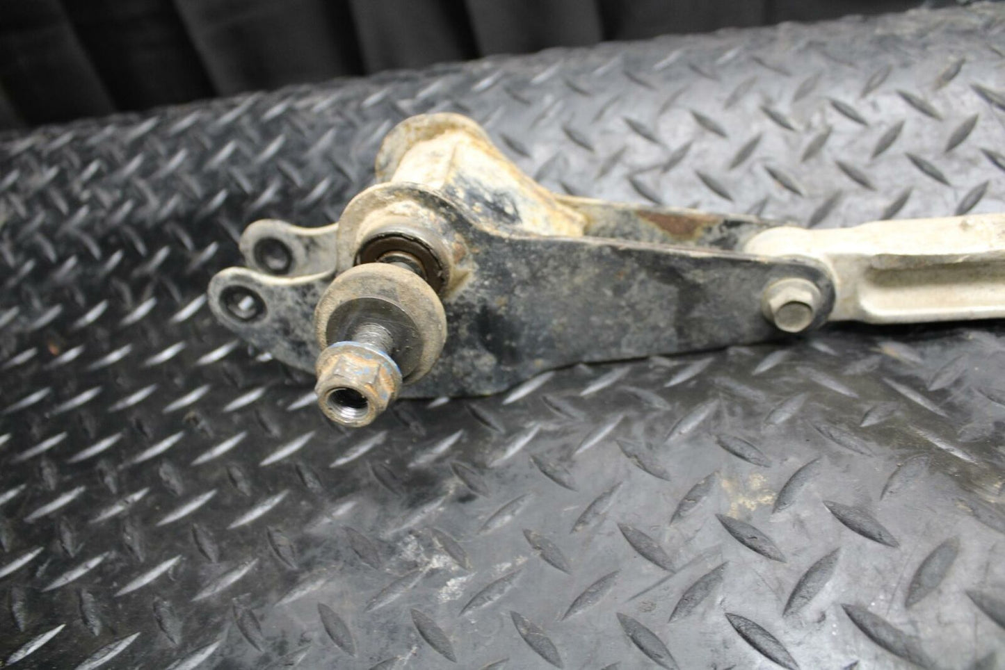 85-86 SUZUKI QUADRACER 250 REAR DOGBONE SHOCK LINKAGE LINK BB210