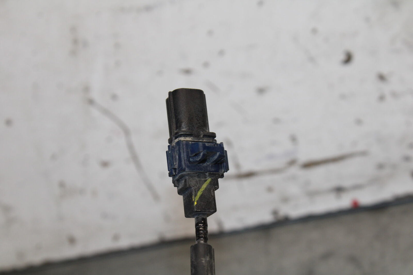 19-22 KAWASAKI Z400 FRONT ABS BRAKE SENSOR BB708