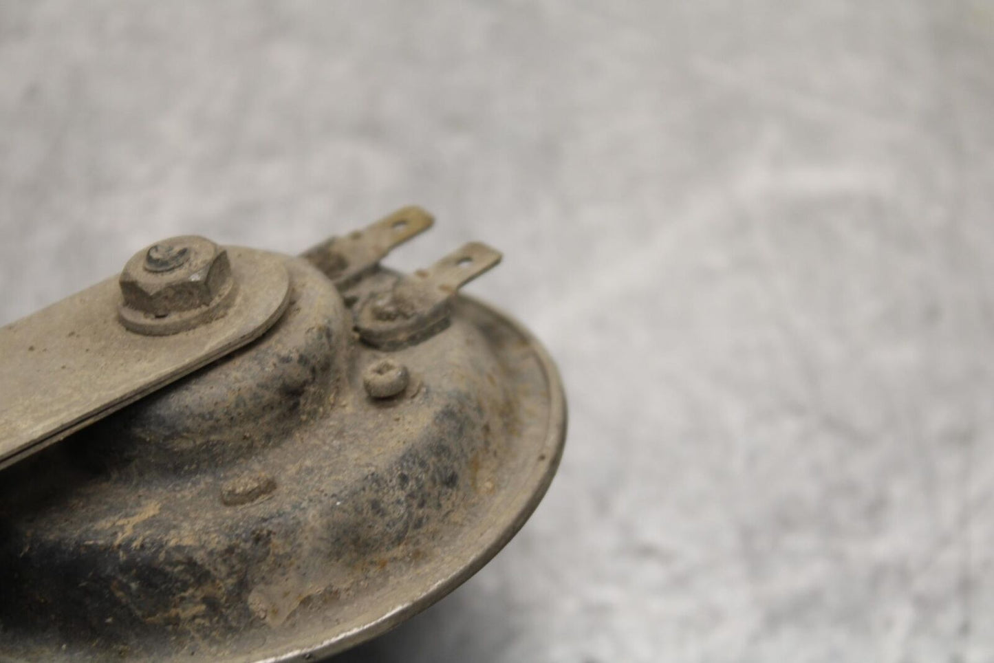 01-03 SUZUKI GSXR600 HORN SIGNAL 38500-08F10 38500-35F10 BB633