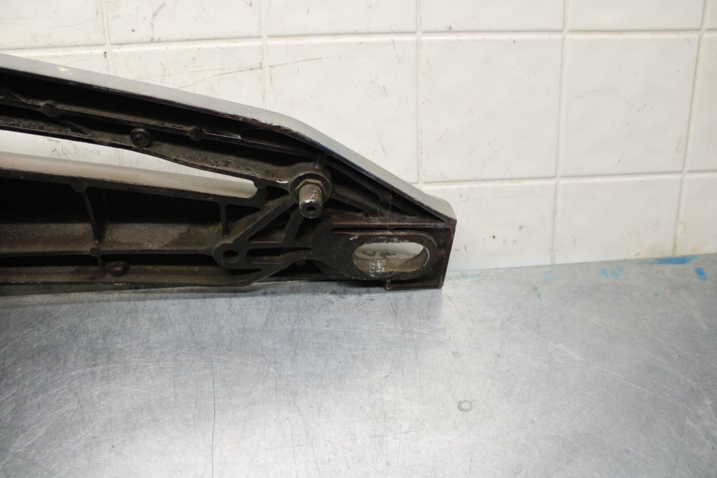 2008 Aprilia Shiver 750 SL750 REAR SWINGARM BACK SUSPENSION SWING ARM BB551